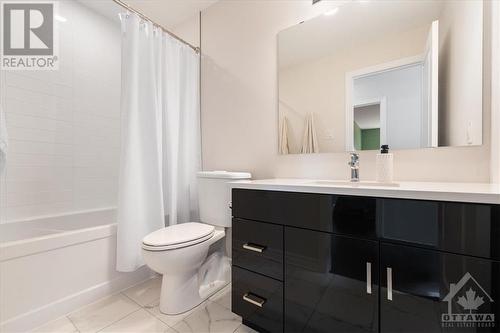 1060 Kijik Crescent, Ottawa, ON - Indoor Photo Showing Bathroom