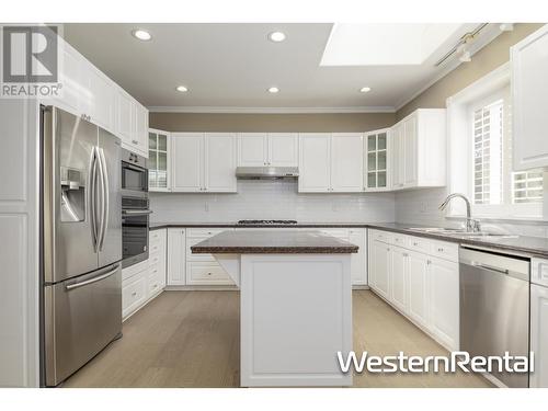 24** W 18Th Avenue, Vancouver, BC - Indoor Photo Showing Kitchen With Stainless Steel Kitchen With Upgraded Kitchen