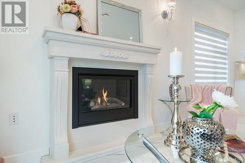 3087 Royal Oak Avenue, Burnaby, BC - Indoor Photo Showing Living Room With Fireplace