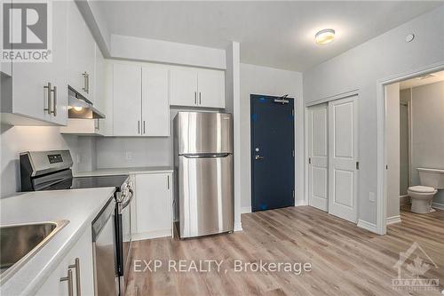 612 - 397 Codd'S Road, Ottawa, ON - Indoor Photo Showing Kitchen With Stainless Steel Kitchen