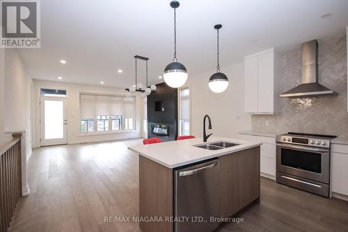 27 - 9150 Willoughby Drive, Niagara Falls, ON - Indoor Photo Showing Kitchen With Stainless Steel Kitchen With Double Sink With Upgraded Kitchen