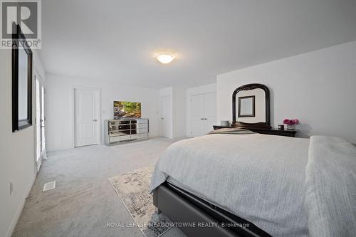 60 Harvest Crescent, Barrie, ON - Indoor Photo Showing Bedroom