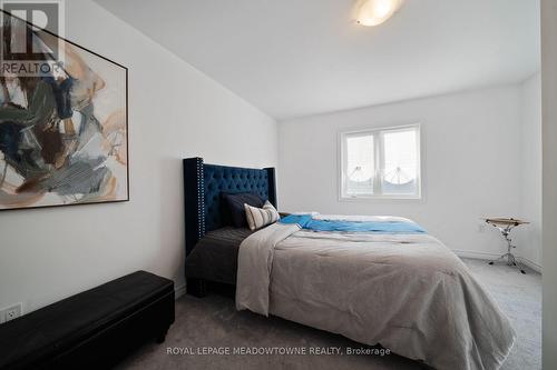 60 Harvest Crescent, Barrie, ON - Indoor Photo Showing Bedroom