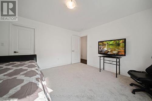 60 Harvest Crescent, Barrie, ON - Indoor Photo Showing Bedroom