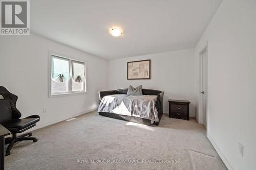 60 Harvest Crescent, Barrie, ON - Indoor Photo Showing Bedroom