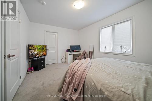 60 Harvest Crescent, Barrie, ON - Indoor Photo Showing Bedroom