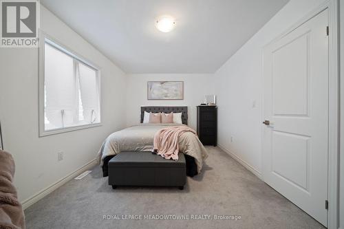 60 Harvest Crescent, Barrie, ON - Indoor Photo Showing Bedroom