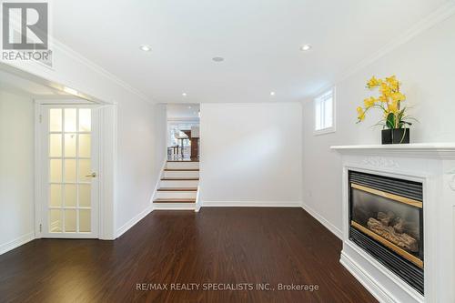 774 Consort Crescent, Mississauga, ON - Indoor With Fireplace