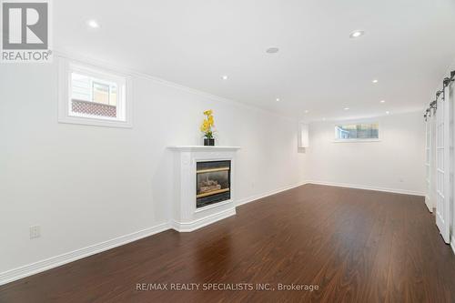 774 Consort Crescent, Mississauga, ON - Indoor With Fireplace