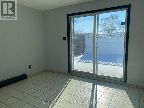 120 Leopold Street, Quinte West, ON - Indoor Photo Showing Living Room