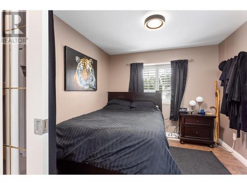 19577 Somerset Drive, Pitt Meadows, BC - Indoor Photo Showing Bedroom