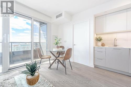 3217 - 19 Western Battery Road, Toronto, ON - Indoor Photo Showing Dining Room