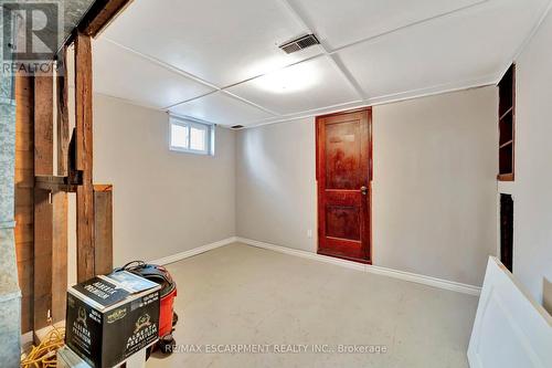 569 Barnaby Street, Hamilton, ON - Indoor Photo Showing Other Room