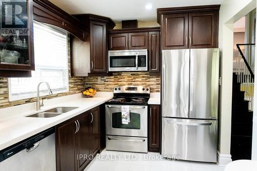 11 Unser Gate, Toronto, ON - Indoor Photo Showing Kitchen With Double Sink With Upgraded Kitchen