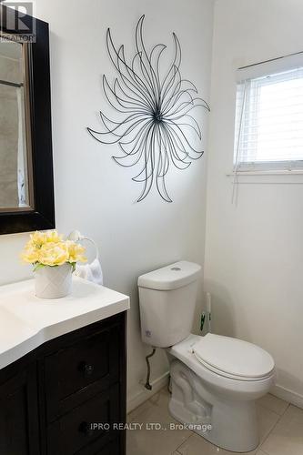 11 Unser Gate, Toronto, ON - Indoor Photo Showing Bathroom