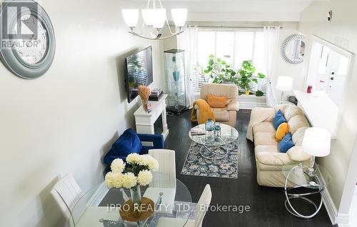 11 Unser Gate, Toronto, ON - Indoor Photo Showing Dining Room