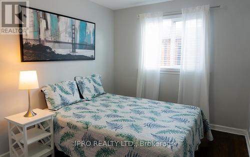 11 Unser Gate, Toronto, ON - Indoor Photo Showing Bedroom