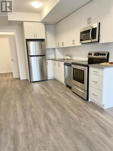 503 - 2635 William Jackson Drive, Pickering, ON - Indoor Photo Showing Kitchen