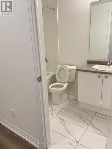 503 - 2635 William Jackson Drive, Pickering, ON - Indoor Photo Showing Bathroom