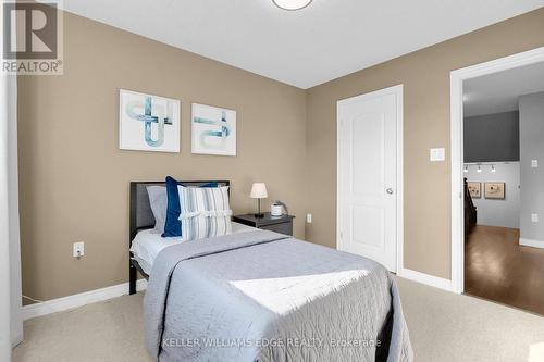 19 - 40 Dartmouth Gate, Hamilton, ON - Indoor Photo Showing Bedroom