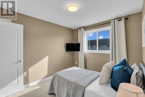 19 - 40 Dartmouth Gate, Hamilton, ON - Indoor Photo Showing Bedroom