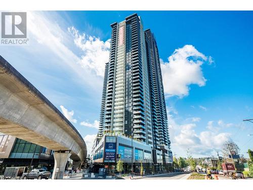 1801 4168 Lougheed Highway, Burnaby, BC - Outdoor With Facade