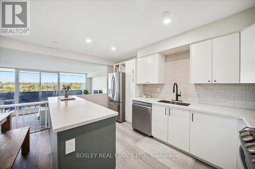 1002 - 270 Scarlett Road, Toronto, ON - Indoor Photo Showing Kitchen