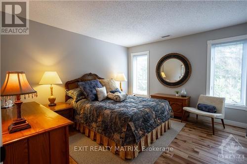 2845 Front Road, East Hawkesbury, ON - Indoor Photo Showing Bedroom