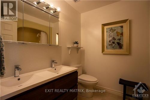 2845 Front Road, East Hawkesbury, ON - Indoor Photo Showing Bathroom