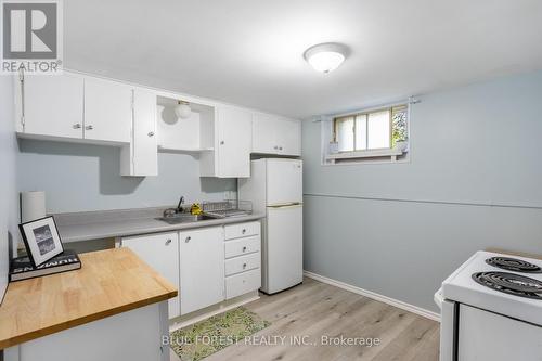 368 Wharncliffe Road S, London, ON - Indoor Photo Showing Kitchen