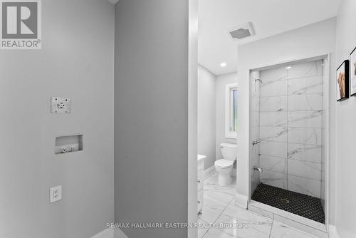 1037 East Communication Road, Smith-Ennismore-Lakefield, ON - Indoor Photo Showing Bathroom