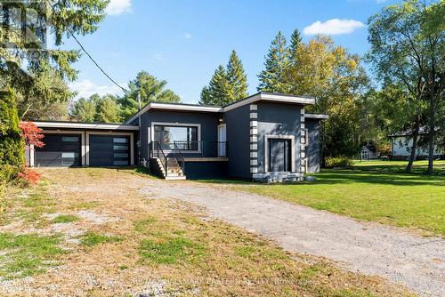 1037 East Communication Road, Smith-Ennismore-Lakefield, ON - Outdoor