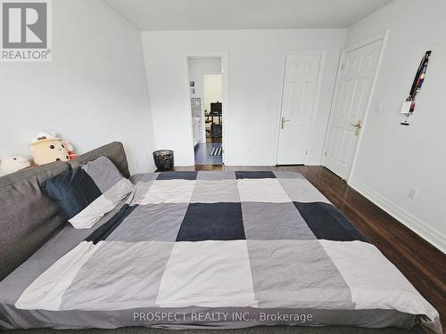 34 Thomson Creek Boulevard, Vaughan, ON - Indoor Photo Showing Bedroom