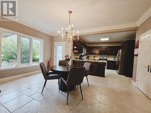 34 Thomson Creek Boulevard, Vaughan, ON - Indoor Photo Showing Dining Room