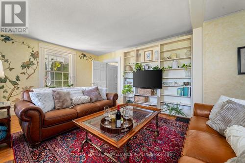 141 Station Road, Prince Edward County (Hillier), ON - Indoor Photo Showing Living Room