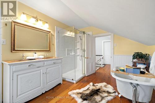 141 Station Road, Prince Edward County (Hillier), ON - Indoor Photo Showing Bathroom