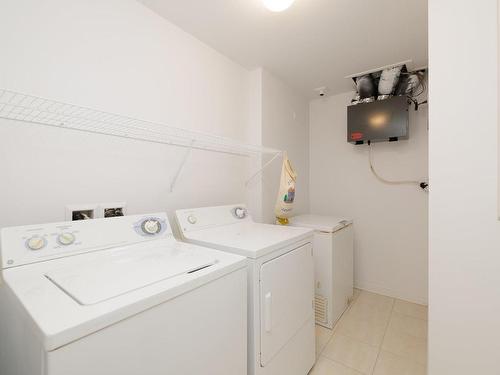 Salle de lavage - 1-537 Av. Forest, Pincourt, QC - Indoor Photo Showing Laundry Room