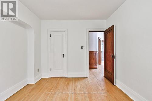 161 Chaplin Crescent, Toronto, ON - Indoor Photo Showing Other Room