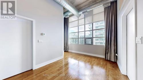 504 - 637 Lake Shore Boulevard, Toronto, ON - Indoor Photo Showing Other Room