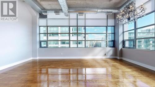 504 - 637 Lake Shore Boulevard, Toronto, ON - Indoor Photo Showing Other Room