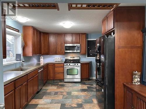 379 Connaught Street, Vanderhoof, BC - Indoor Photo Showing Kitchen With Double Sink