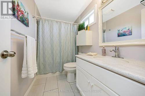 119 Lou'S Boulevard, Guelph/Eramosa, ON - Indoor Photo Showing Bathroom