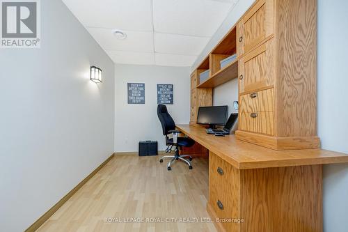 119 Lou'S Boulevard, Guelph/Eramosa, ON - Indoor Photo Showing Office