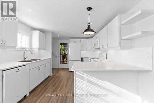 41 Linden Boulevard, Quinte West, ON - Indoor Photo Showing Kitchen With Double Sink With Upgraded Kitchen