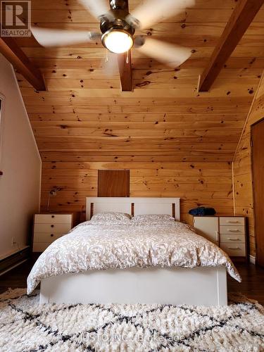 525 Waltonian Drive, Callander, ON - Indoor Photo Showing Bedroom