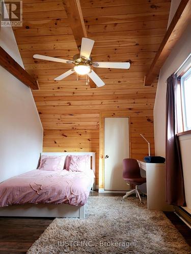 525 Waltonian Drive, Callander, ON - Indoor Photo Showing Bedroom