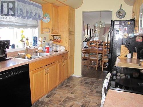 4 500 Wotzke Drive, Williams Lake, BC - Indoor Photo Showing Kitchen With Double Sink