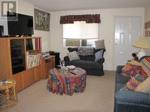 4 500 Wotzke Drive, Williams Lake, BC - Indoor Photo Showing Living Room