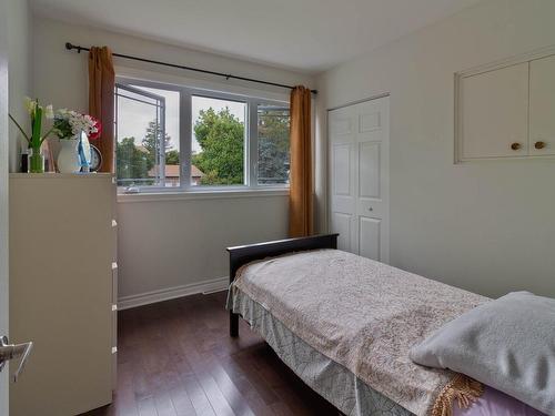 Chambre Ã Â coucher - 15 Rue Bayside, Dollard-Des-Ormeaux, QC - Indoor Photo Showing Bedroom