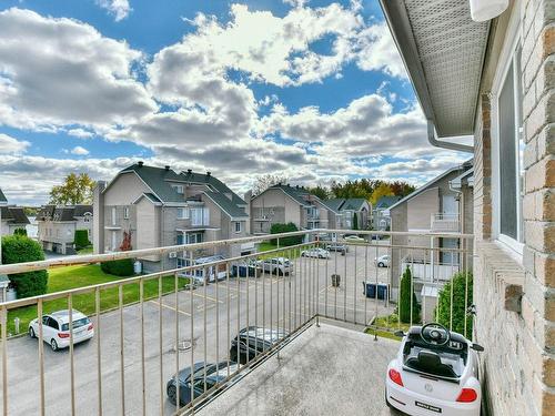 Balcon - 302-222 Rue Larivière, Laval (Sainte-Dorothée), QC - Outdoor